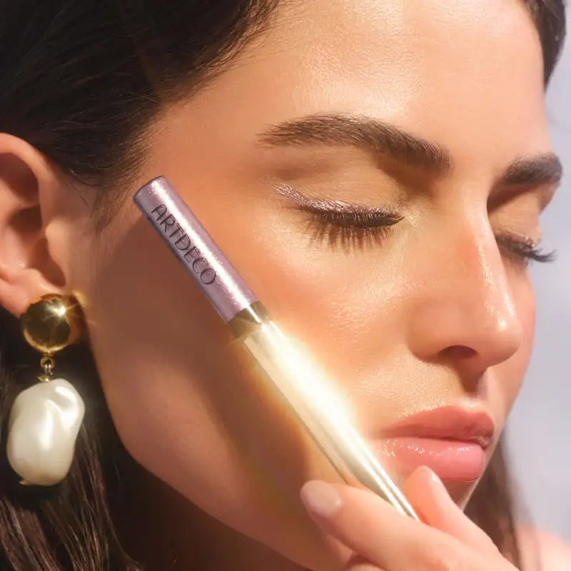 ArtDeco Bronze Glow Eyeliner